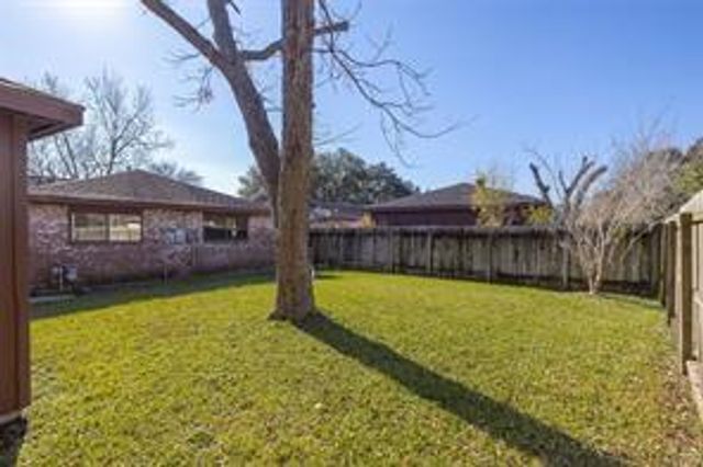 10410 Huntington Dale Drive, Houston, TX 77099