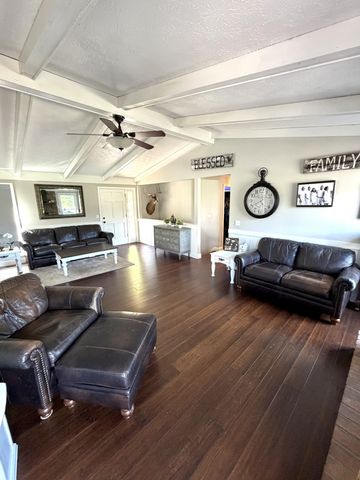 356 Lee Rd, Cottontown, TN 37048