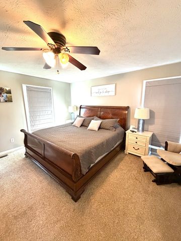 356 Lee Rd, Cottontown, TN 37048