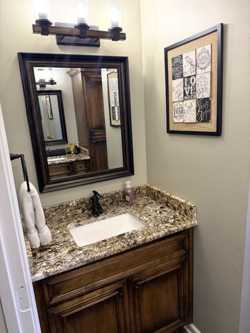 356 Lee Rd, Cottontown, TN 37048