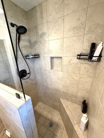 356 Lee Rd, Cottontown, TN 37048