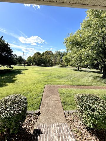356 Lee Rd, Cottontown, TN 37048