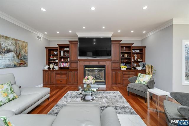 47 Wilson Avenue, Woodland Park, NJ 07424