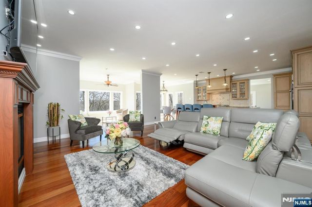 47 Wilson Avenue, Woodland Park, NJ 07424