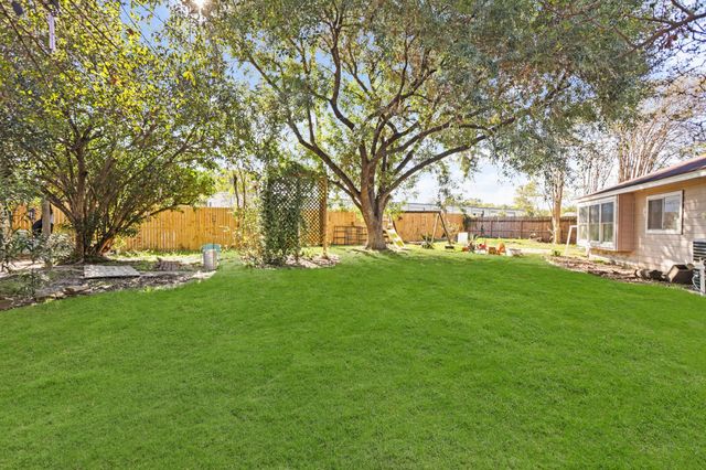 1902 Red Sky Court, Spring, TX 77373