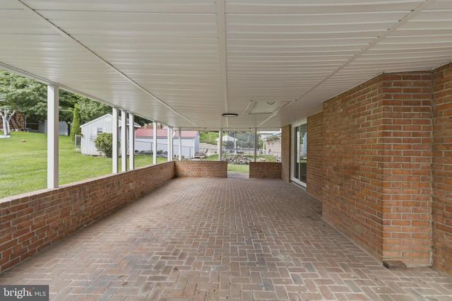 11524 GREENBERRY, Hagerstown, MD 21740