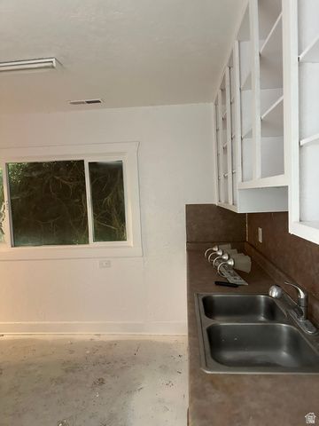818 W 100 S, Salt Lake City, UT 84104