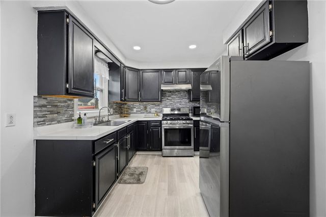 8 Merrydale Drive, Gates, NY 14624