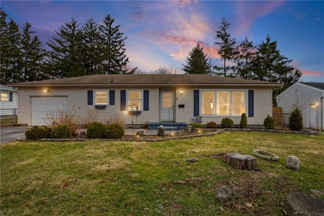 8 Merrydale Drive, Gates, NY 14624