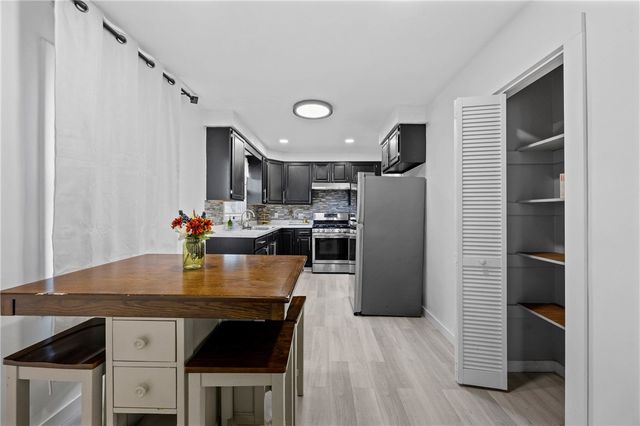 8 Merrydale Drive, Gates, NY 14624