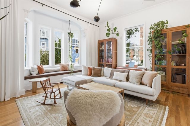 76 Perrin St 1, Boston, MA 02119