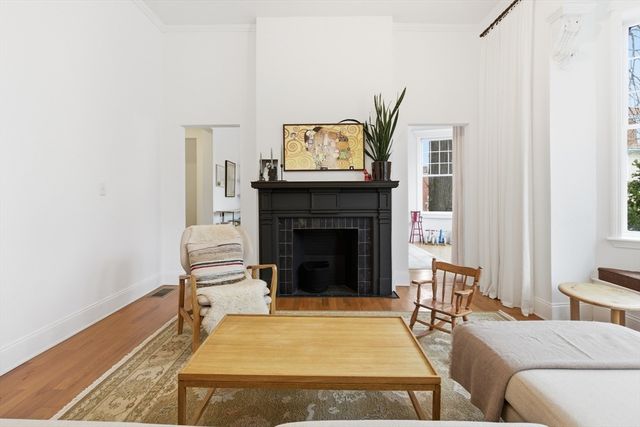 76 Perrin St 1, Boston, MA 02119