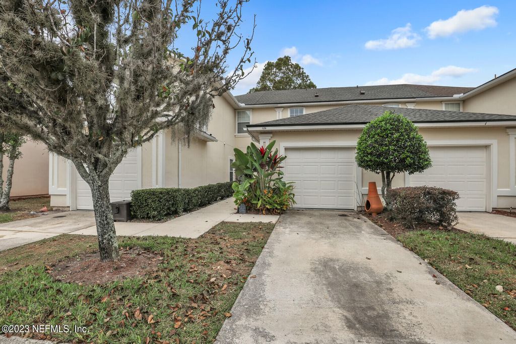 829 SOUTHERN CREEK Drive, St Johns, FL 32259