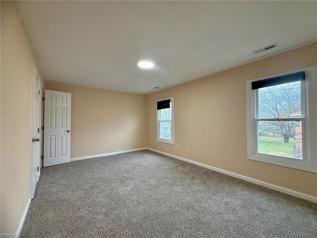 124 Halifax ST, Suffolk, VA 23434