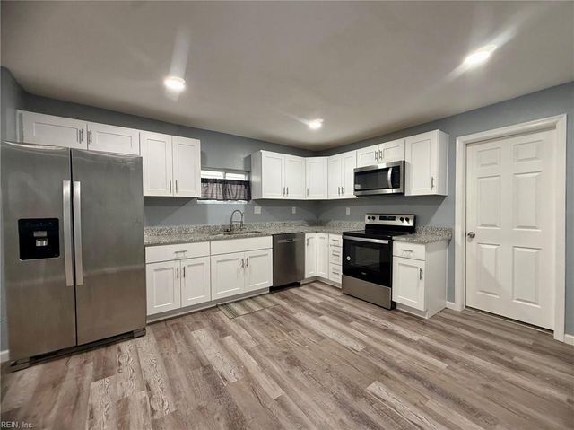 124 Halifax ST, Suffolk, VA 23434