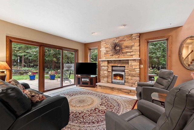 2250 CATHEDRAL FOREST DRIVE, Green Bay, WI 54313