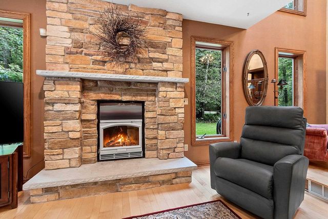 2250 CATHEDRAL FOREST DRIVE, Green Bay, WI 54313