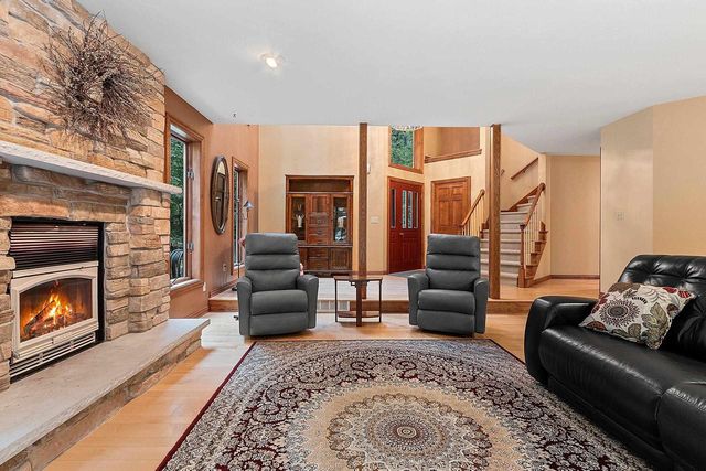 2250 CATHEDRAL FOREST DRIVE, Green Bay, WI 54313