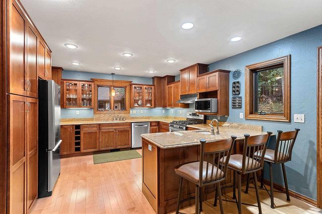 2250 CATHEDRAL FOREST DRIVE, Green Bay, WI 54313