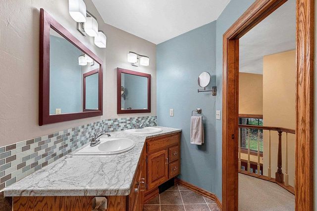 2250 CATHEDRAL FOREST DRIVE, Green Bay, WI 54313