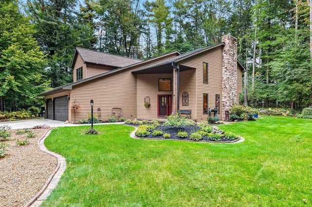 2250 CATHEDRAL FOREST DRIVE, Green Bay, WI 54313