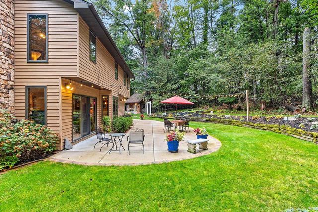 2250 CATHEDRAL FOREST DRIVE, Green Bay, WI 54313