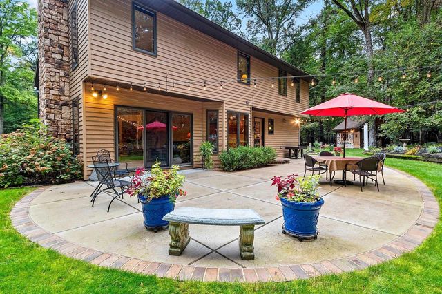 2250 CATHEDRAL FOREST DRIVE, Green Bay, WI 54313