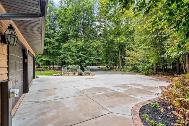 2250 CATHEDRAL FOREST DRIVE, Green Bay, WI 54313