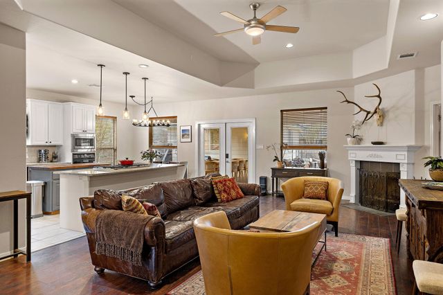 11001 River Plantation DR, Austin, TX 78747