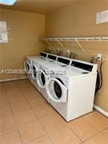 455 S Pine Island Rd 306C, Plantation, FL 33324