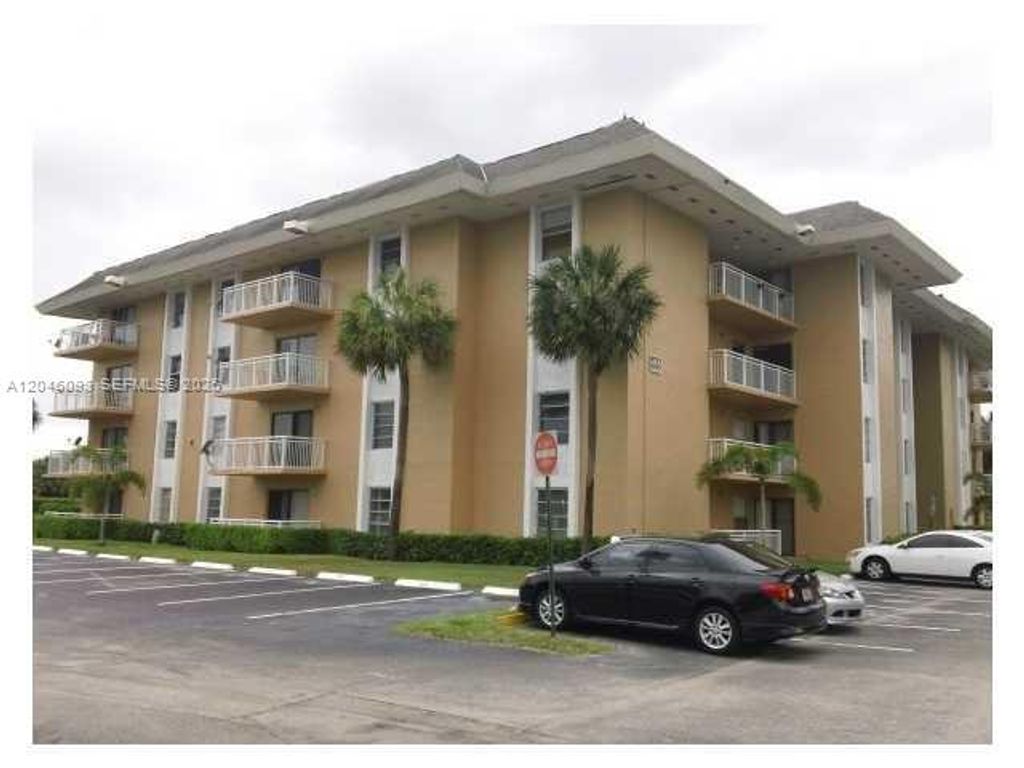 455 S Pine Island Rd 306C, Plantation, FL 33324