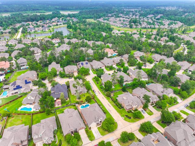 26 Lufberry Place, Tomball, TX 77375