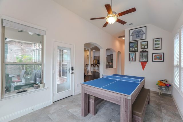 26 Lufberry Place, Tomball, TX 77375