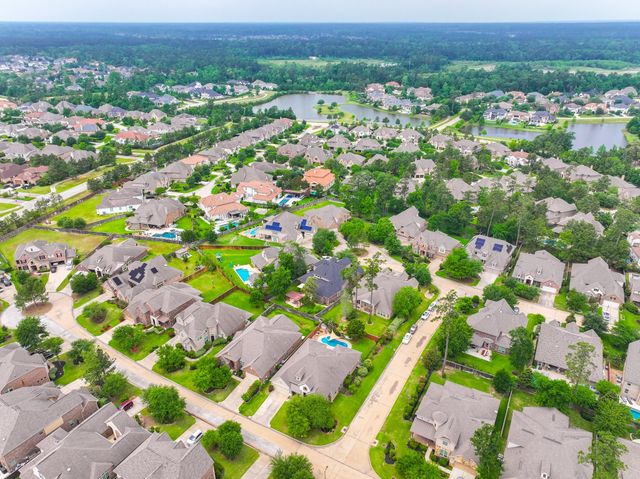 26 Lufberry Place, Tomball, TX 77375