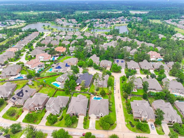 26 Lufberry Place, Tomball, TX 77375