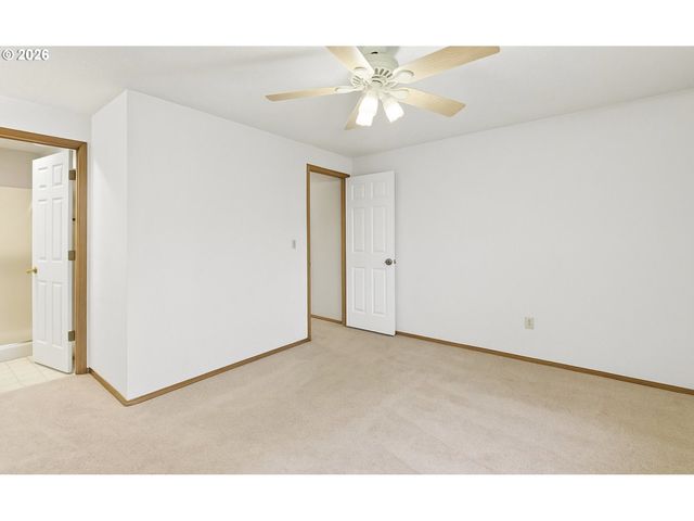 376 Nw JASON Ct, Hillsboro, OR 97124