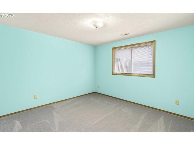 376 Nw JASON Ct, Hillsboro, OR 97124