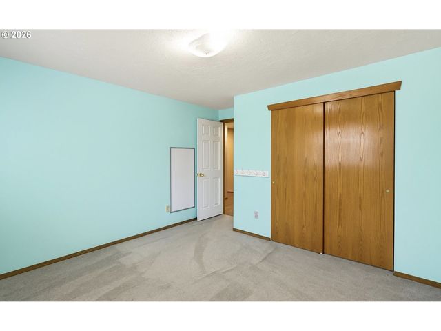 376 Nw JASON Ct, Hillsboro, OR 97124