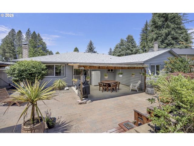 376 Nw JASON Ct, Hillsboro, OR 97124