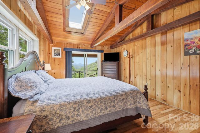 570 Rugged Top Road, Waynesville, NC 28785