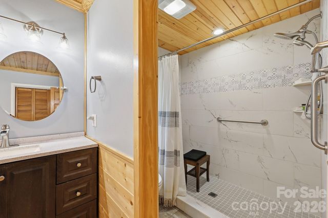 570 Rugged Top Road, Waynesville, NC 28785