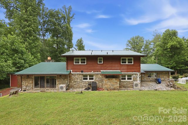 570 Rugged Top Road, Waynesville, NC 28785