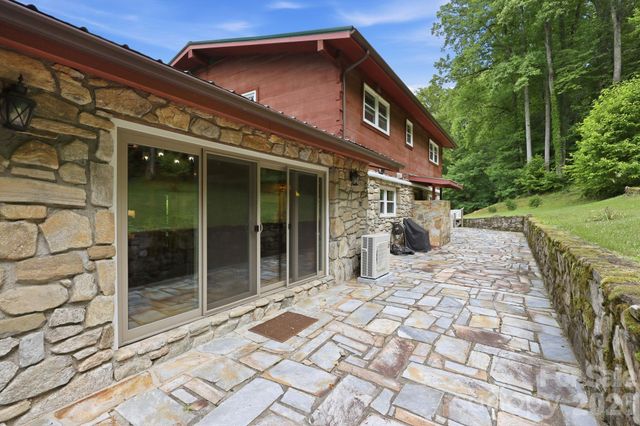570 Rugged Top Road, Waynesville, NC 28785
