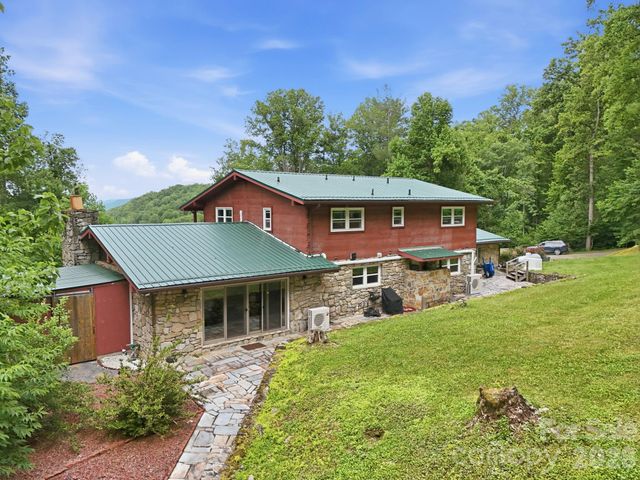 570 Rugged Top Road, Waynesville, NC 28785