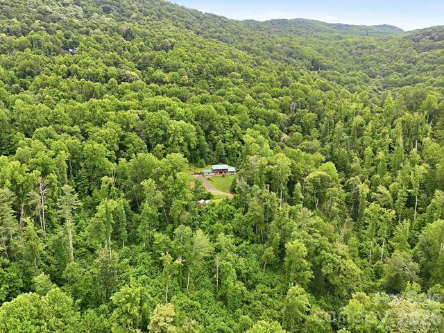 570 Rugged Top Road, Waynesville, NC 28785
