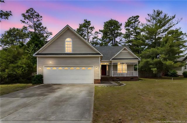 229 Heartwood Drive, Raeford, NC 28376