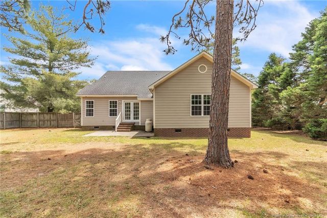 229 Heartwood Drive, Raeford, NC 28376