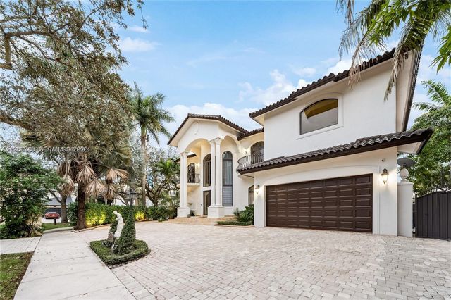 8200 NW 163rd Street, Miami Lakes, FL 33016