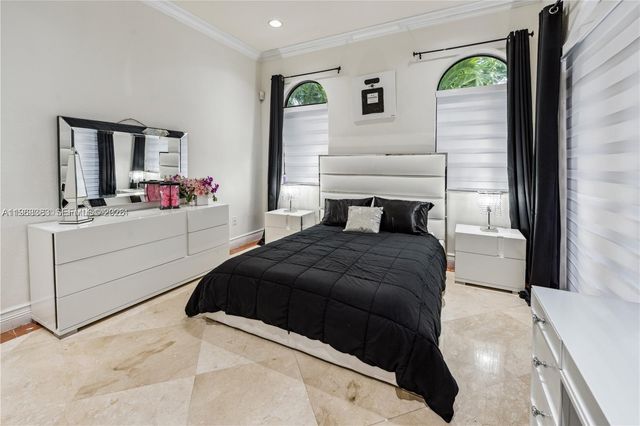 8200 NW 163rd Street, Miami Lakes, FL 33016