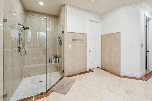 8200 NW 163rd Street, Miami Lakes, FL 33016